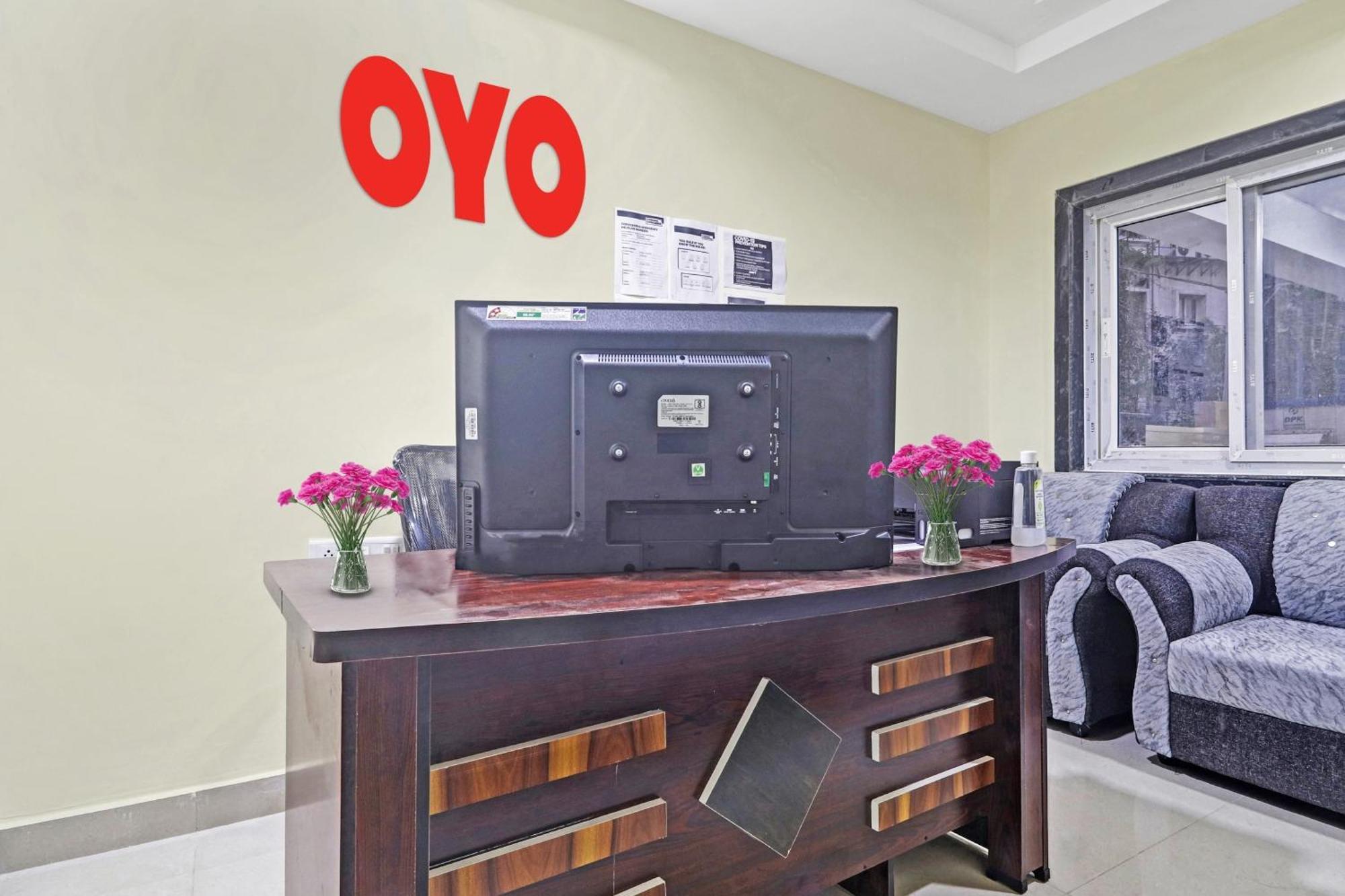 Hotel O Hanuma Residency Sururnagar Exterior photo