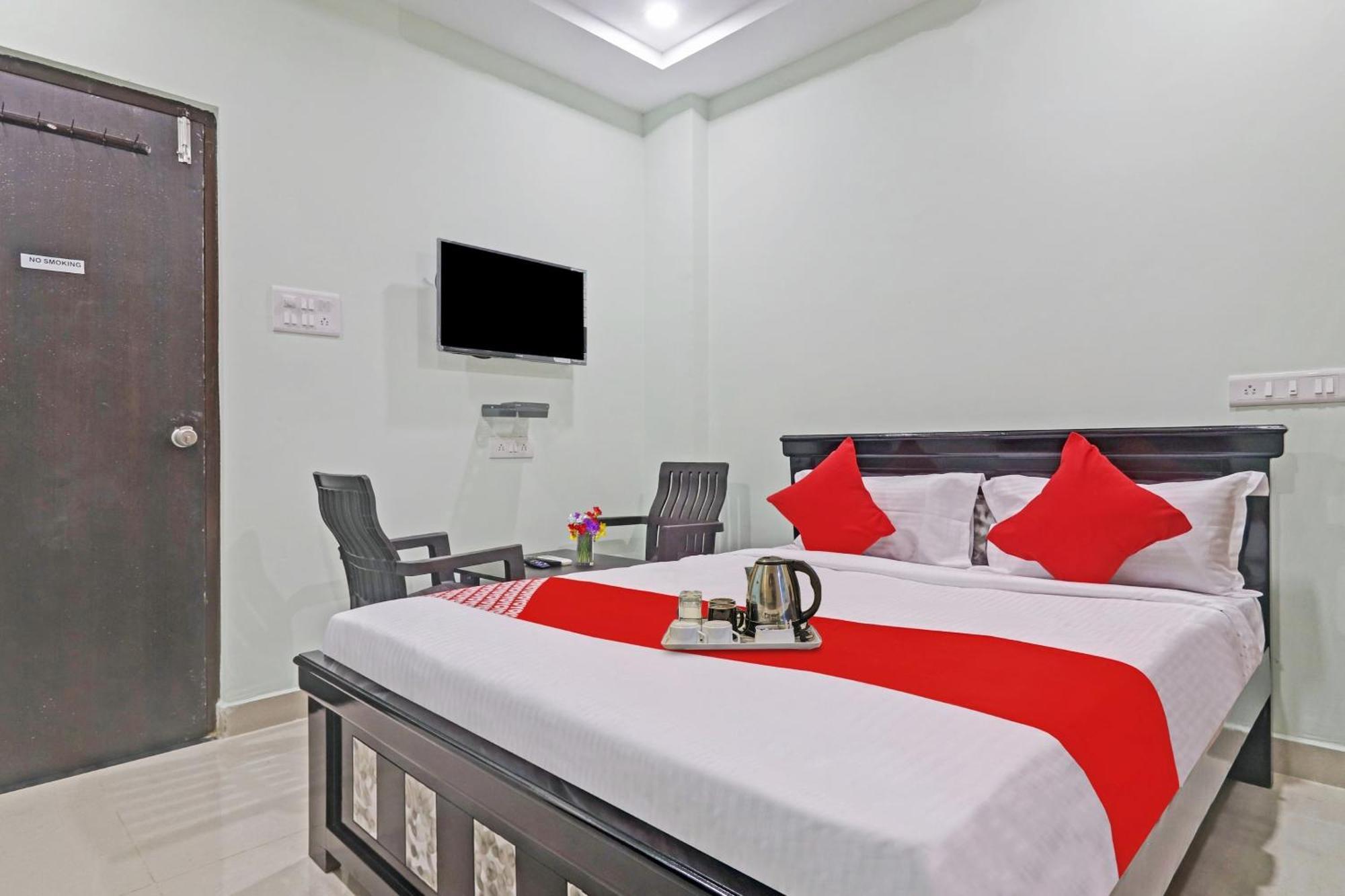Hotel O Hanuma Residency Sururnagar Exterior photo