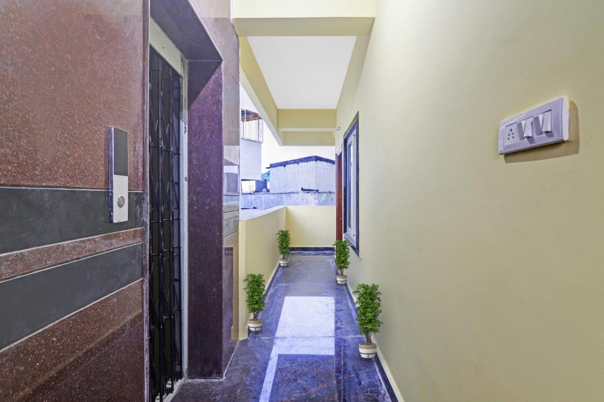 Hotel O Hanuma Residency Sururnagar Exterior photo